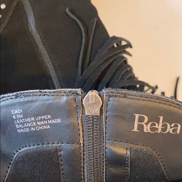 Reba McEntire suede boots - Picture 5 of 16